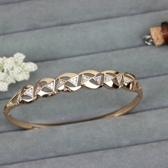 Elegant Rose Gold Bangle with Geometric Triangle Detailing, XPBL0519 - Picture 10 of 12